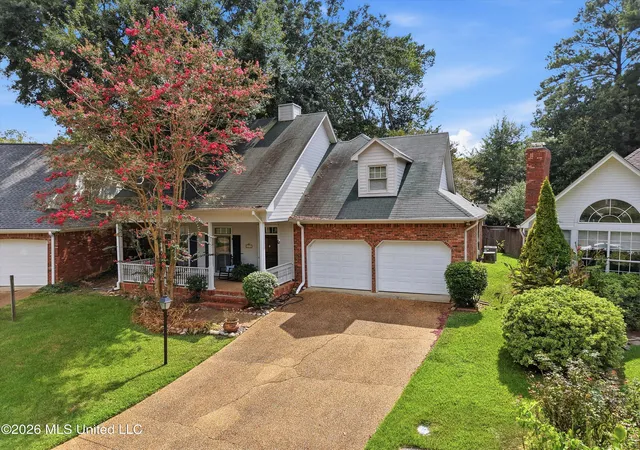 Photo 1 of Single family home for sale at 243 Bayview Dr, Madison, MS 39110 | MLS# 4161651 | Listing updated on 2026-09-21