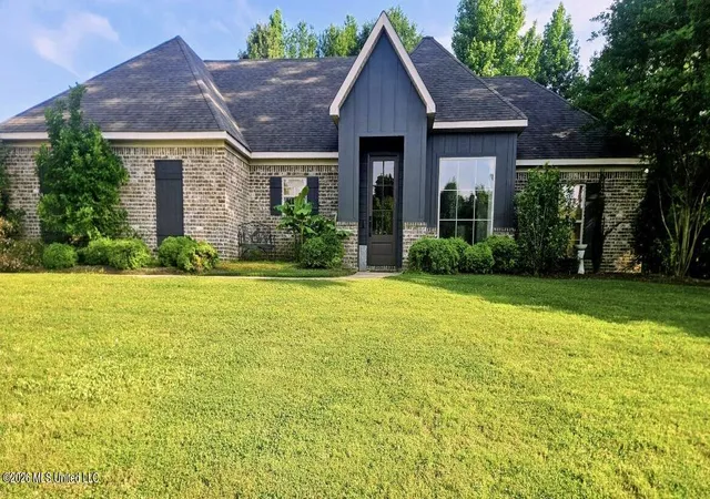 Photo 1 of Single family home for sale at 103 Tara Dr, Flora, MS 39071 | MLS# 4161145 | Listing updated on 2026-09-05