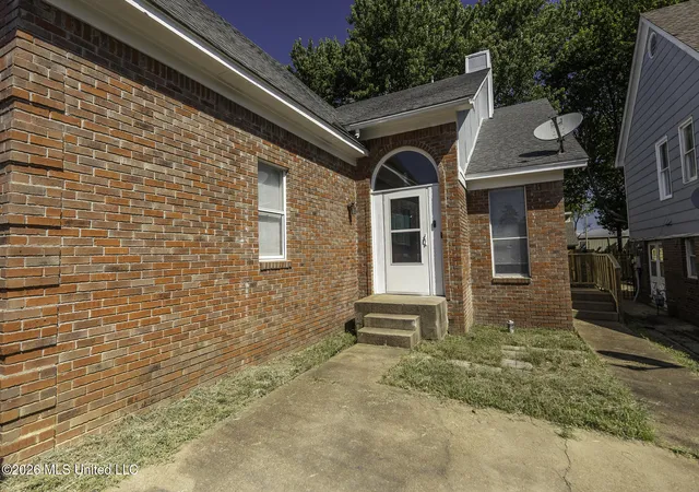 Photo 1 of Townhouse for sale at 1554 Joy Blvd, Horn Lake, MS 38637 | MLS# 4161565 | Listing updated on 2026-09-05