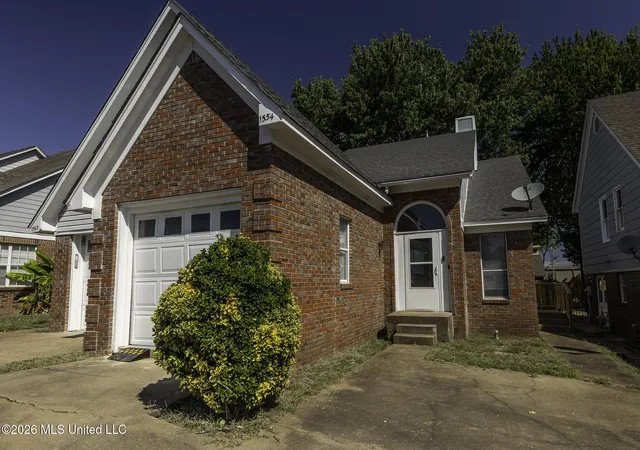 Photo 1 of Townhouse for sale at 1554 Joy Blvd, Horn Lake, MS 38637 | MLS# 4161565 | Listing updated on 2026-09-28