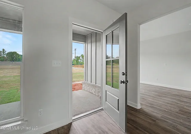Photo 3 of Single family home for sale at 1220 Barr Rd, Coldwater, MS 38618 | MLS# 4161167 | Listing updated on 2026-09-11