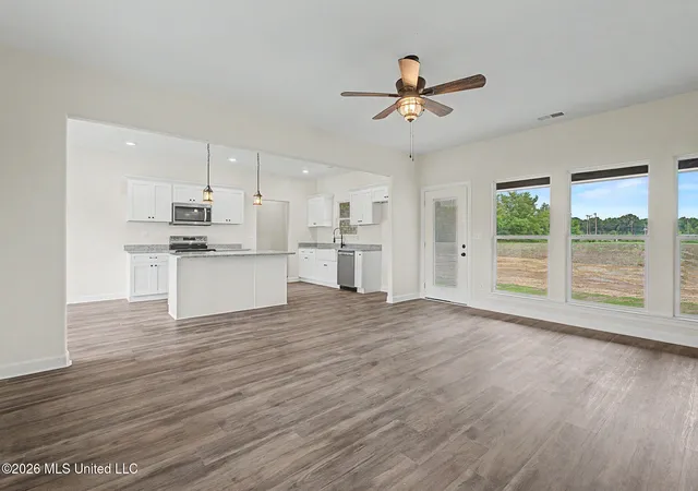Photo 4 of Sale Pending at 1220 Barr Rd, Coldwater, MS 38618 | MLS# 4161167 | Listing updated on 2026-10-09