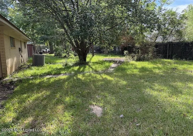 Photo 10 of Single family home for sale at 301 Sloan Dr, Richland, MS 39218 | MLS# 4161578 | Listing updated on 2026-10-08