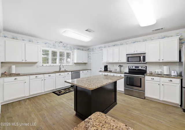 Photo 4 of Single family home for sale at 15720 S Fork Dr, Gulfport, MS 39503 | MLS# 4161210 | Listing updated on 2026-09-03