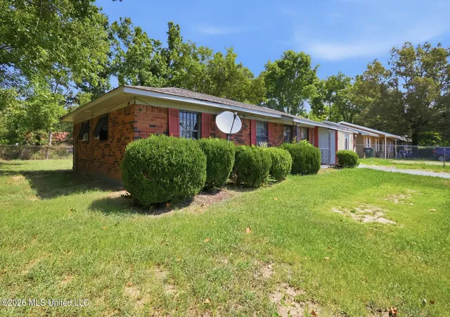 Photo 2 of Single family home for sale at 2603 Murphree Dr, Greenwood, MS 38930 | MLS# 4161196 | Listing updated on 2026-09-02