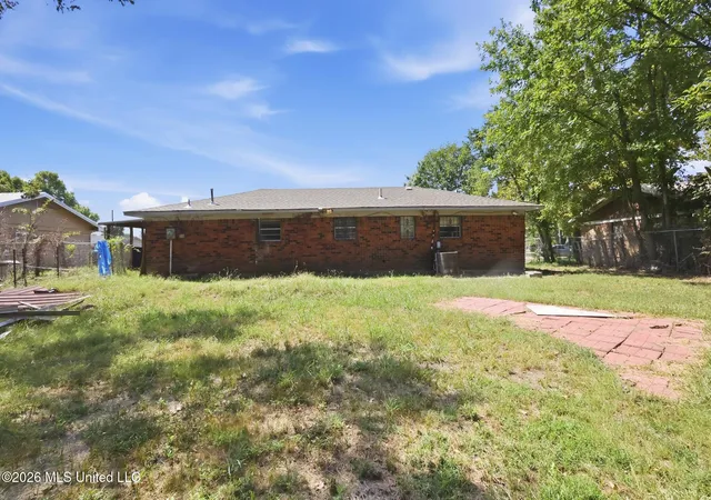 Photo 3 of Single family home for sale at 2603 Murphree Dr, Greenwood, MS 38930 | MLS# 4161196 | Listing updated on 2026-09-16