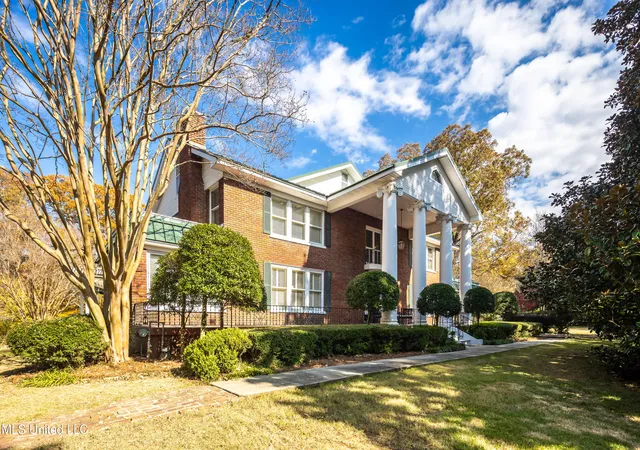 Photo 4 of Single family home for sale at 8000 Austin Rd, Lake Cormorant, MS 38641 | MLS# 4161198 | Listing updated on 2026-09-02