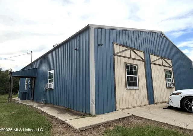 Photo 3 of Single family home for sale at 3651 Ruth Dr, Ruth, MS 39662 | MLS# 4162251 | Listing updated on 2026-10-22