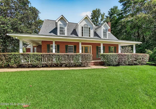 Photo 4 of Sale Pending at 3021 Donniebrook Ln, Moss Point, MS 39562 | MLS# 4162026 | Listing updated on 2026-09-24
