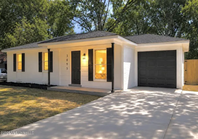Photo 1 of Single family home for sale at 3095 Briarwood Dr, Horn Lake, MS 38637 | MLS# 4161293 | Listing updated on 2026-10-06
