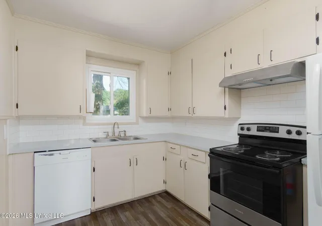 Photo 4 of Single family home for sale at 108 Barron St, Petal, MS 39465 | MLS# 4161253 | Listing updated on 2026-09-02