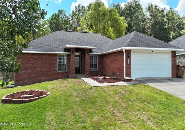 Photo 3 of Single family home for sale at 15054 Greenwell Cir, Biloxi, MS 39532 | MLS# 4161429 | Listing updated on 2026-09-04