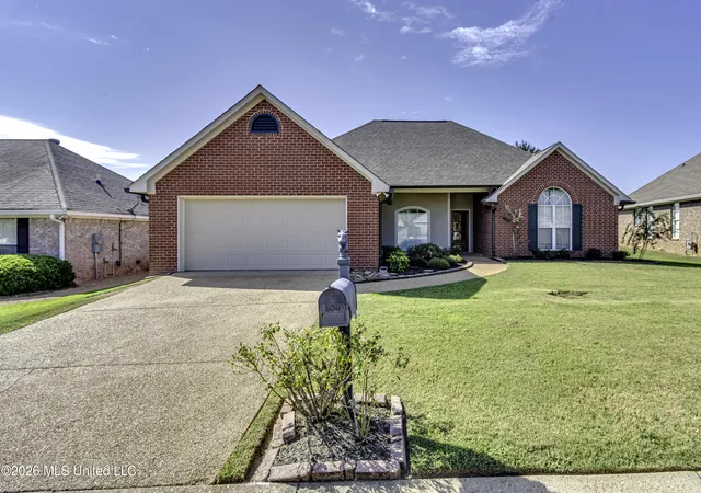 Photo 2 of Single family home for sale at 504 Wildberry Dr, Pearl, MS 39208 | MLS# 4161453 | Listing updated on 2026-09-04