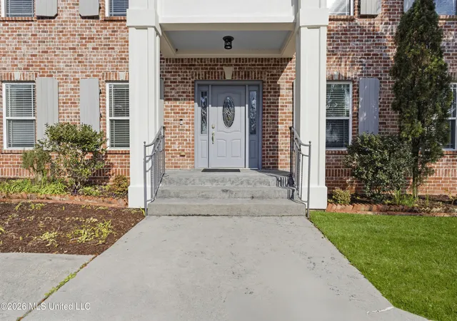 Photo 3 of Single family home for sale at 2410 W Shore Dr, Biloxi, MS 39532 | MLS# 4161384 | Listing updated on 2026-09-03