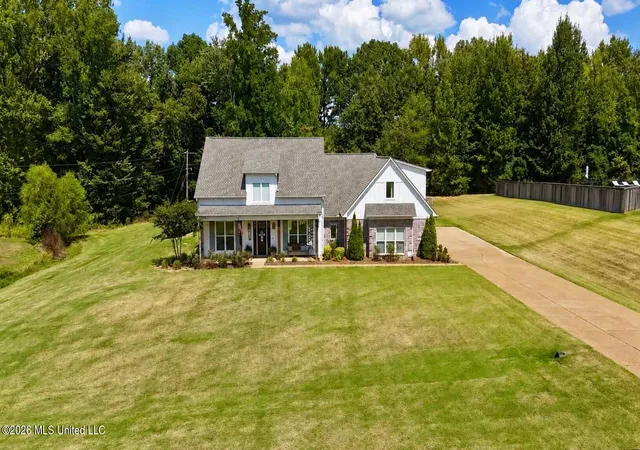 Photo 2 of Single family home for sale at 856 E Woodford Cvs, Hernando, MS 38632 | MLS# 4161737 | Listing updated on 2026-09-08