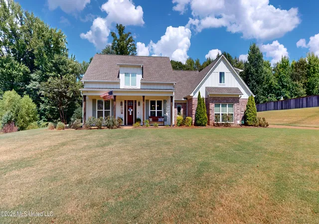 Photo 3 of Single family home for sale at 856 E Woodford Cvs, Hernando, MS 38632 | MLS# 4161737 | Listing updated on 2026-10-17