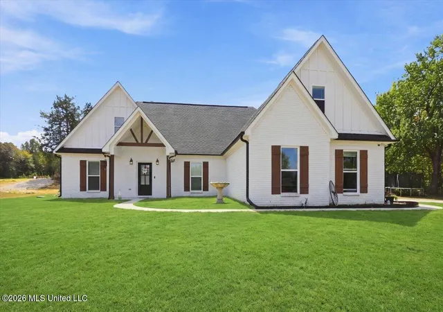 Photo 2 of Single family home for sale at 176 Carrington Rd, Byhalia, MS 38611 | MLS# 4161996 | Listing updated on 2026-09-10