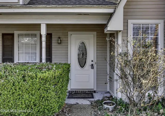 Photo 4 of Sale Pending at 823 Bibury Pl, Brandon, MS 39047 | MLS# 4161369 | Listing updated on 2026-09-10