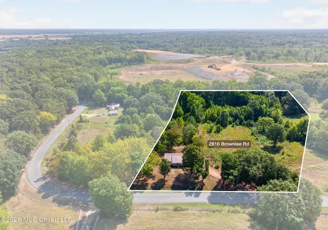 Photo 3 of Sale Pending at 2916 Brownlee Rd, Senatobia, MS 38668 | MLS# 4161604 | Listing updated on 2026-09-06