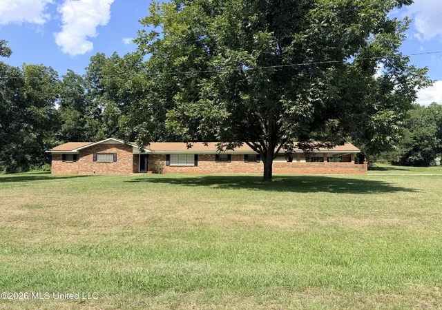 Photo 1 of Sale Pending at 254 Taylor Dr, Morton, MS 39117 | MLS# 4161360 | Listing updated on 2026-09-09
