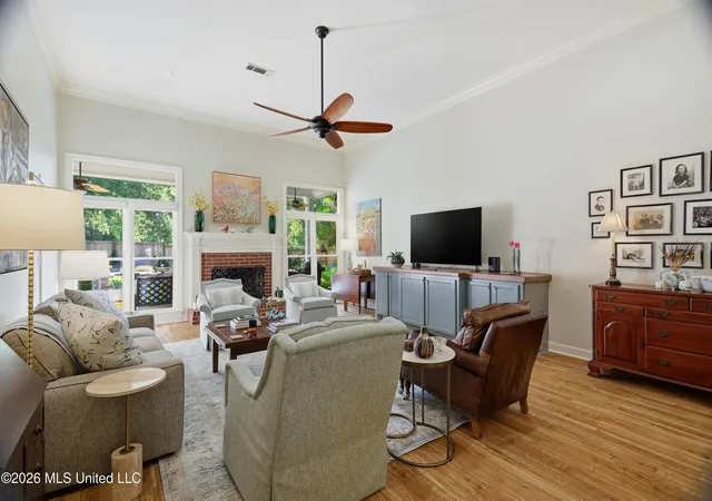 Photo 3 of Sale Pending at 209 Hillside St, Ridgeland, MS 39157 | MLS# 4161459 | Listing updated on 2026-09-06