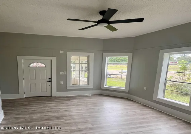 Photo 4 of Single family home for sale at 302 E Magnolia St, Poplarville, MS 39470 | MLS# 4161394 | Listing updated on 2026-09-08