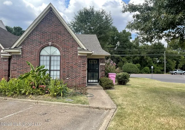 Photo 1 of Townhouse for sale at 388 W Blair Dr, Southaven, MS 38671 | MLS# 4161385 | Listing updated on 2026-09-03