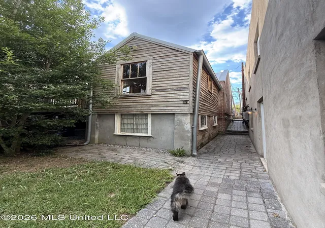 Photo 34 of Single family home for sale at 209 S Commerce St, Natchez, MS 39120 | MLS# 4161393 | Listing updated on 2026-09-04