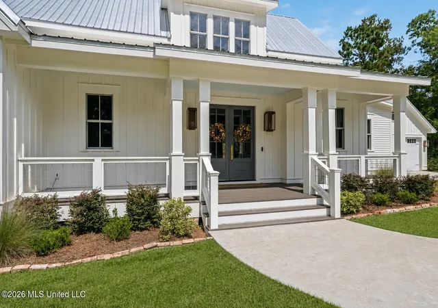 Photo 2 of Single family home for sale at 16 Bent Pebble Point, Lumberton, MS 39455 | MLS# 4161403 | Listing updated on 2026-09-04