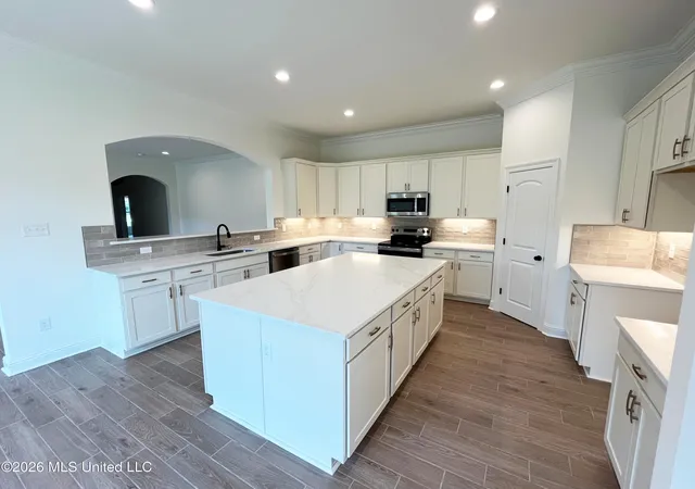 Photo 2 of Single family home for sale at 17952 Fairway View Dr, Biloxi, MS 39532 | MLS# 4161400 | Listing updated on 2026-09-16