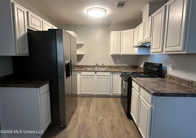 Photo 2 of Single family home for sale at 1206 Beach Ave, Gulfport, MS 39501 | MLS# 4161409 | Listing updated on 2026-09-03