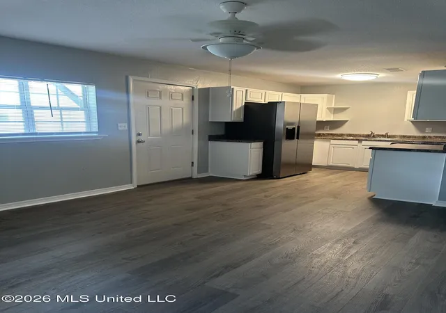 Photo 3 of Single family home for sale at 1206 Beach Ave, Gulfport, MS 39501 | MLS# 4161409 | Listing updated on 2026-09-03