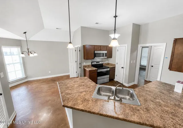 Photo 3 of Single family home for sale at 3944 Long Fence Dr, Southaven, MS 38671 | MLS# 4161537 | Listing updated on 2026-09-04