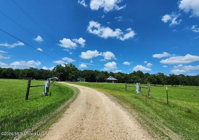 Photo 3 of Single family home for sale at 88 Compton Ranch Rd, Poplarville, MS 39470 | MLS# 4161420 | Listing updated on 2026-09-06
