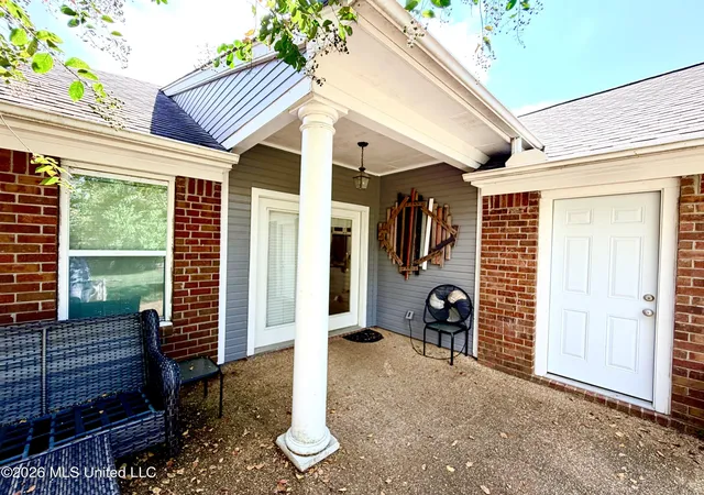 Photo 4 of Sale Pending at 1008 Stonehendge Dr, Brandon, MS 39042 | MLS# 4161414 | Listing updated on 2026-09-14