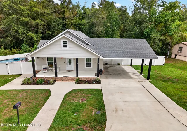 Photo 3 of Single family home for sale at 513 5th Street, Picayune, MS 39466 | MLS# 4161466 | Listing updated on 2026-09-04