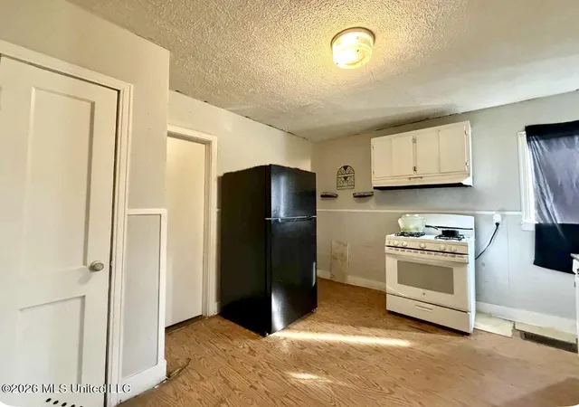 Photo 3 of Single family home for sale at 205 Albert St, Brookhaven, MS 39601 | MLS# 4161535 | Listing updated on 2026-09-04