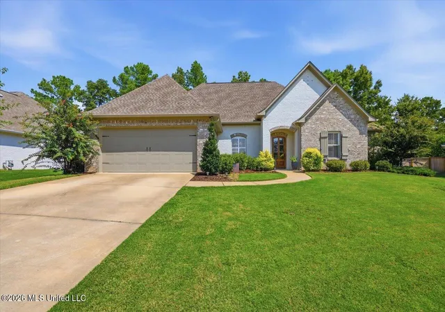 Photo 1 of Sale Pending at 120 Hampton Trl, Madison, MS 39110 | MLS# 4161666 | Listing updated on 2026-09-18