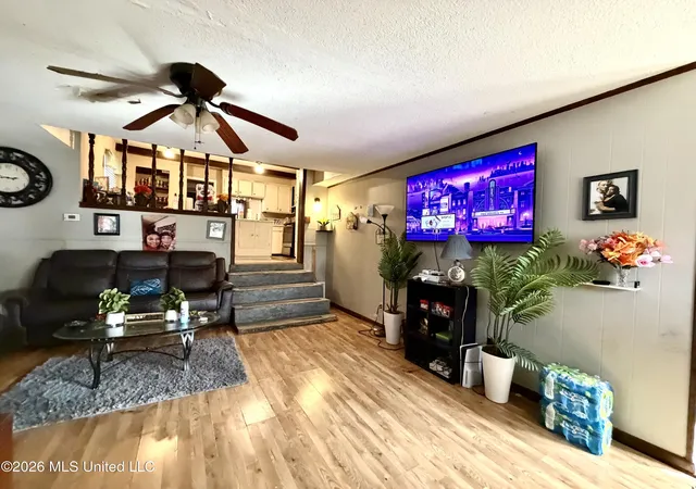 Photo 4 of Single family home for sale at 809 Robertson St, Brookhaven, MS 39601 | MLS# 4161731 | Listing updated on 2026-09-08