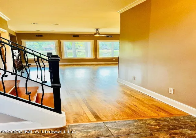 Photo 3 of Single family home for sale at 1720 Stonehedge Dr, Southaven, MS 38671 | MLS# 4161432 | Listing updated on 2026-09-07