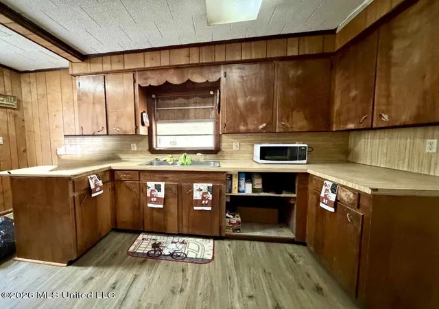 Photo 4 of Single family home for sale at 307 Albert St, Brookhaven, MS 39601 | MLS# 4161636 | Listing updated on 2026-09-06