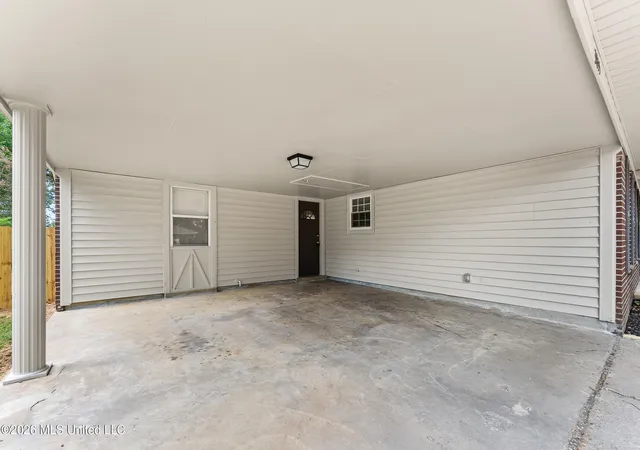 Photo 3 of Single family home for sale at 3855 Hilltop Dr, Horn Lake, MS 38637 | MLS# 4161445 | Listing updated on 2026-09-04