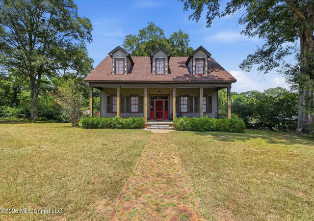 Photo 1 of Single family home for sale at 404 Liberty St, Osyka, MS 39657 | MLS# 4161487 | Listing updated on 2026-09-04