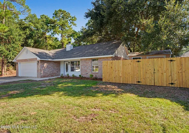 Photo 2 of Sale Pending at 616 Plum St, Ocean Springs, MS 39564 | MLS# 4161463 | Listing updated on 2026-09-12