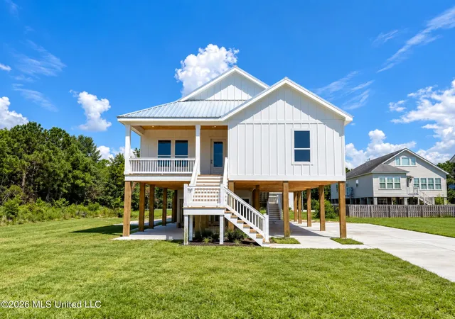 Photo 1 of Single family home for sale at 404 4th Street, Waveland, MS 39576 | MLS# 4161875 | Listing updated on 2026-09-23