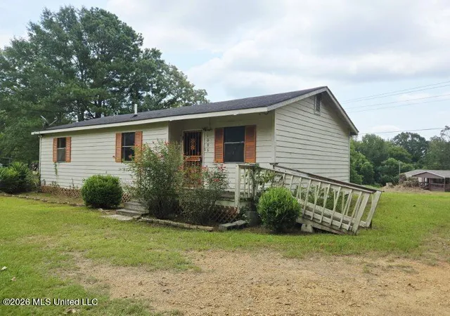 Photo 2 of Single family home for sale at 1096 Hansen Rd, Hazlehurst, MS 39083 | MLS# 4161577 | Listing updated on 2026-09-05