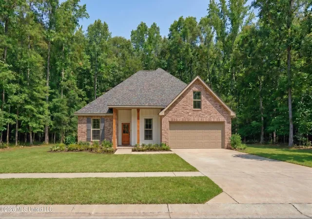 Photo 1 of Single family home for sale at 17960 Fairway View Dr, Biloxi, MS 39532 | MLS# 4161488 | Listing updated on 2026-09-16