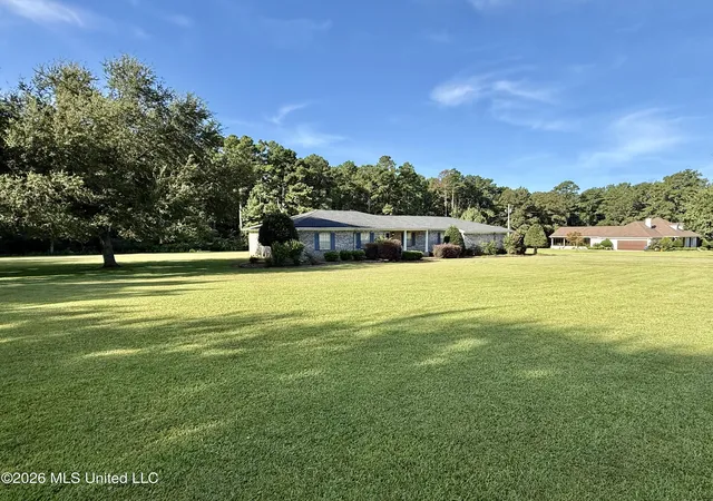 Photo 3 of Single family home for sale at 297 Old Magee Rd, Magee, MS 39111 | MLS# 4161510 | Listing updated on 2026-09-04
