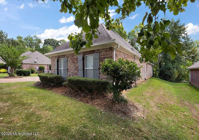 Photo 2 of Single family home for sale at 707 Highland Pl, Brandon, MS 39047 | MLS# 4161508 | Listing updated on 2026-09-14