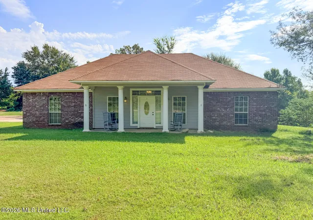 Photo 1 of Single family home for sale at 20 Shelley Dr, Yazoo City, MS 39194 | MLS# 4162171 | Listing updated on 2026-09-11